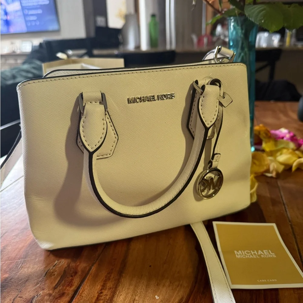 Michael Kors Cream Mini Bag with Gold Hardware - Picture 3 of 3